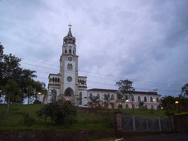 CLARAVAL-MG-MATRIZ DO DIVINO ESPRITO SANTO-MOSTEIRO CISTERCIENCE-FOTO:ALTEMIRO OLINTO CRISTO - CLARAVAL - MG