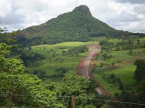 RODOVIA CLARAVAL-IBIRACI-FOTO:WALTER ANGELO FERREI - CLARAVAL - MG