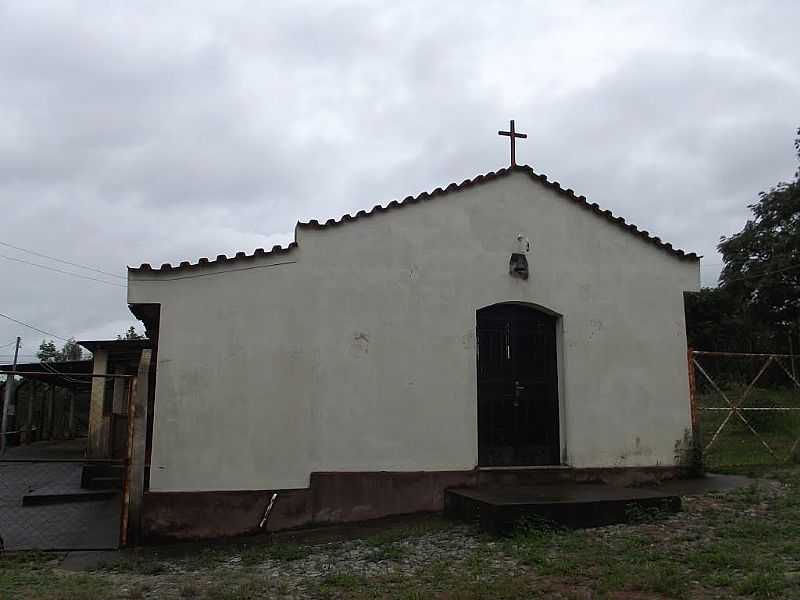 CLUDIO-MG-CAPELA DE SANTA RITA-FOTO:VICHV - CLUDIO - MG