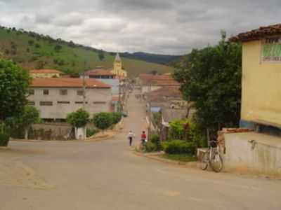 LADEIRA S.SIMAO DA CUNHA, POR IDELMA - COLUNA - MG