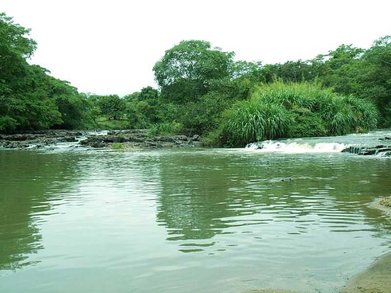 CACHOEIRA DO COELHO - CONCEIO DAS ALAGOAS - MG