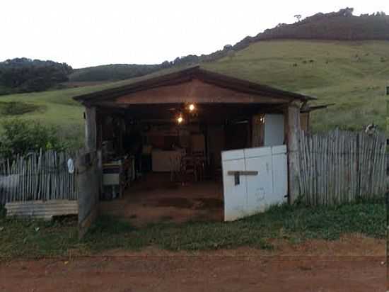 CONCEIO DAS PEDRAS-FOTO:CARVAOPEDRA [PANORAMIO] - CONCEIO DAS PEDRAS - MG