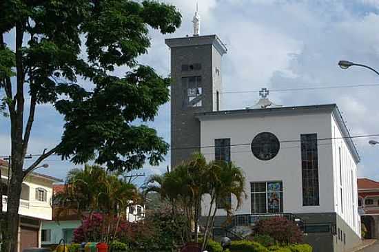 IGREJA MATRIZ EM CONCEIO DAS PEDRAS-FOTO:FURLANETTO - CONCEIO DAS PEDRAS - MG