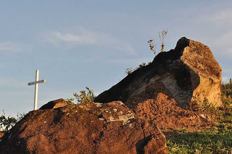 CONCEIO DOS OUROS-MG-MORRO DO CRUZEIRO-FOTO:LIMA JNIOR, B. J. - CONCEIO DOS OUROS - MG