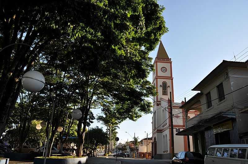 CONCEIO DOS OUROS-MG-PRAA DA MATRIZ-FOTO:LIMA JNIOR, B. J. - CONCEIO DOS OUROS - MG