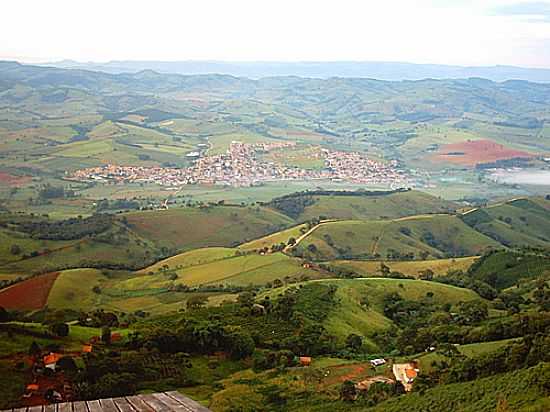 CONGONHAL-FOTO:PAULO R CARVALHO [PANORAMIO] - CONGONHAL - MG