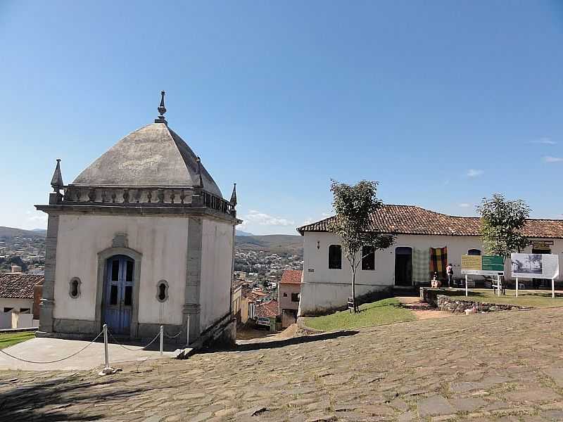 CONGONHAS-MG-PROFETA-CAPELA DOS PASSOS DA PAIXO DE CRISTO NO SANTURIO BOM JESUS DO MATOZINHOS-FOTO:PAULO YUJI TAKARADA - CONGONHAS - MG