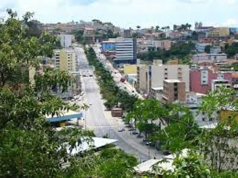 CONSELHEIRO LAFAIETE-MG-AVENIDA CENTRAL-FOTO:SKYSCRAPERCITY - CONSELHEIRO LAFAIETE - MG