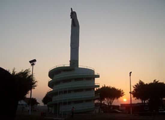 MONUMENTO AO CRISTO REDENTOR - CONSELHEIRO LAFAIETE - MG