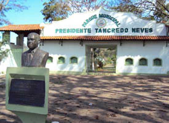 PARQUE MUNICIPAL DE EXPOSIO E LAZER TANCREDO NEVES - CONSELHEIRO LAFAIETE - MG
