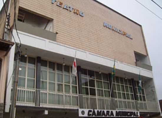 TEATRO MUNICIPAL PLACIDINA DE QUEIROZ - CONSELHEIRO LAFAIETE - MG