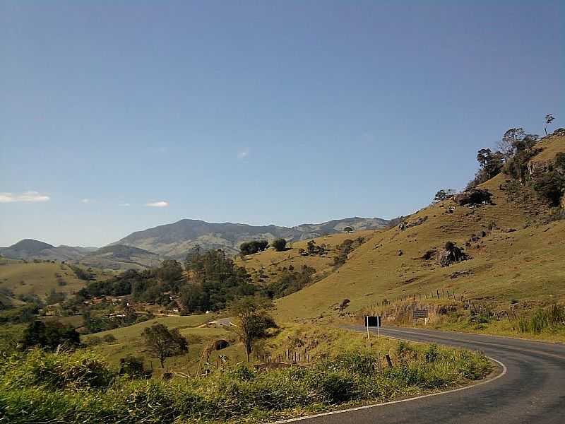 CONSOLAO-MG-VISTA DA SERRA DO MACHADO-FOTO:SPERANDELLI - CONSOLAO - MG