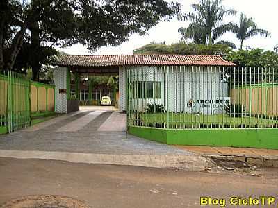 CLUBE EM COQUEIRAL
POR CICLOTP - COQUEIRAL - MG