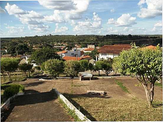 MORRO DE LOURDES, POR MADELEINE - CORAO DE JESUS - MG