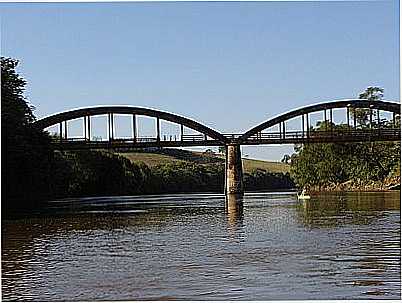 PONTE SOBRE O RIO SAPUCA POR NARDINHO - CORDISLNDIA - MG