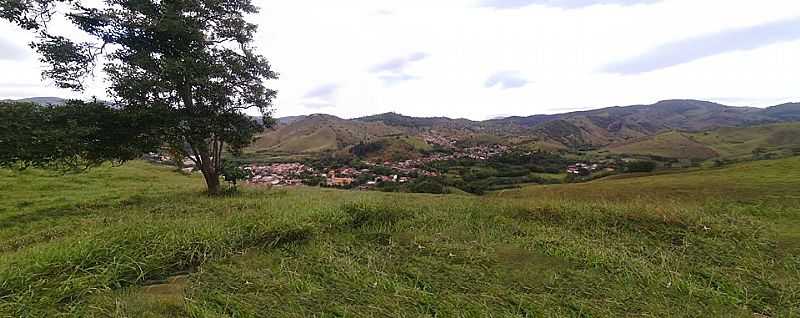 COROACI-MG-VISTA DA CIDADE E REGIO-FOTO:FACEBOOK - COROACI - MG