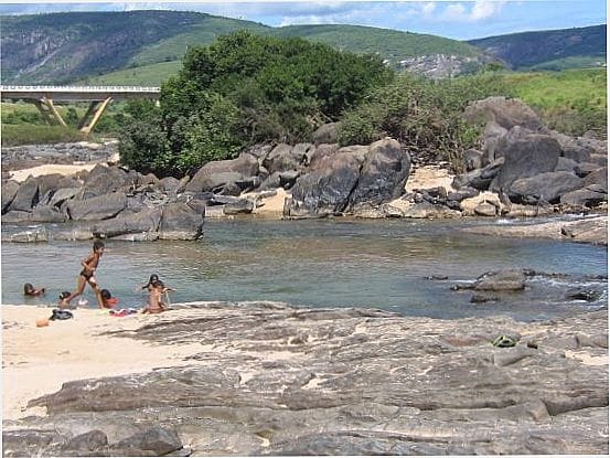 RIO JEQUITINHONHA  -  POR ANLIA RODRIGUES SANTOS - CORONEL MURTA - MG