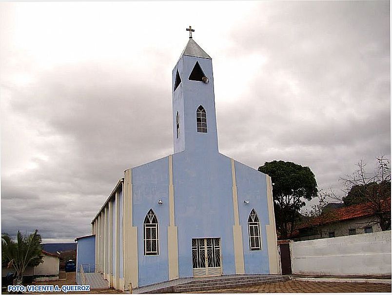 CORONEL MURTA-MG-MATRIZ DE N.SRA.AUXILIADORA-FOTO:VICENTE A. QUEIROZ - CORONEL MURTA - MG