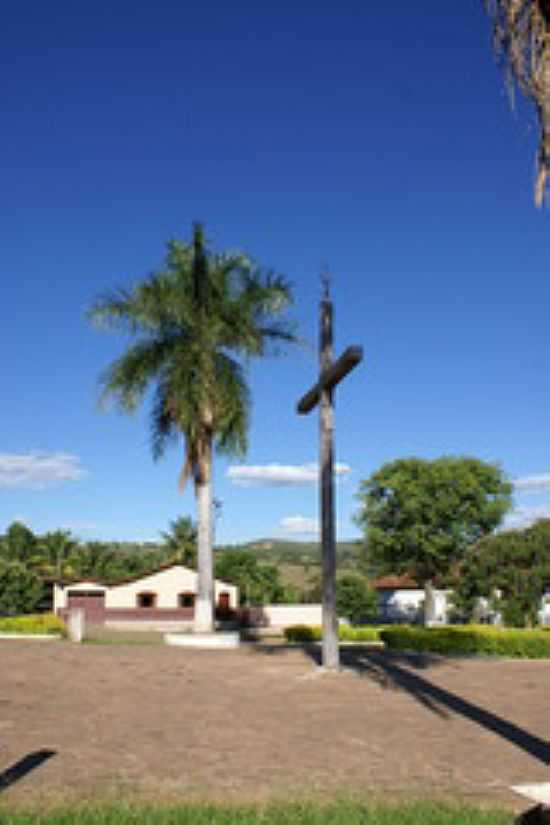 PRAA-FOTO:FERNANDO BEZERRA [PANORAMIO] - COUTO DE MAGALHES DE MINAS - MG