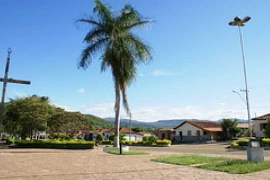 PRAA-FOTO:FERNANDO BEZERRA [PANORAMIO] - COUTO DE MAGALHES DE MINAS - MG