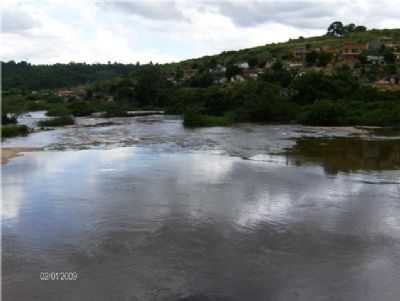 CACHOEIRA DO PROGRESSO, POR LILIA MOREIRA - CRISLITA - MG