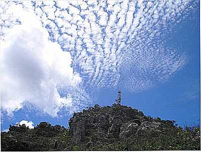 MORRO DO CHAPEU FOTO
POR EDUARDO GOMES - CRISTLIA - MG