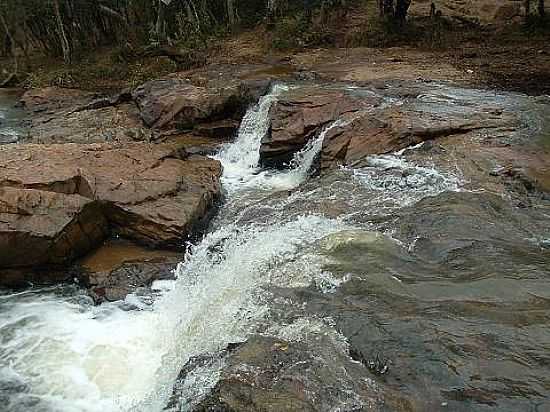 CACHOEIRA MACHADOS - CRUCILNDIA - MG