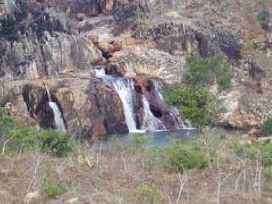 CACHOEIRA DA MELITA-FOTO:WEMERSON PAULINO[PANORAMIO] - CUBAS - MG