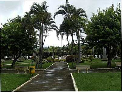 A PRAA DE CUPARAQUE, POR ROSANA - CUPARAQUE - MG