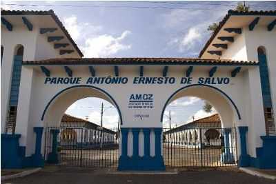 PARQUE EXPOSIAO, POR MARLENE - CURVELO - MG