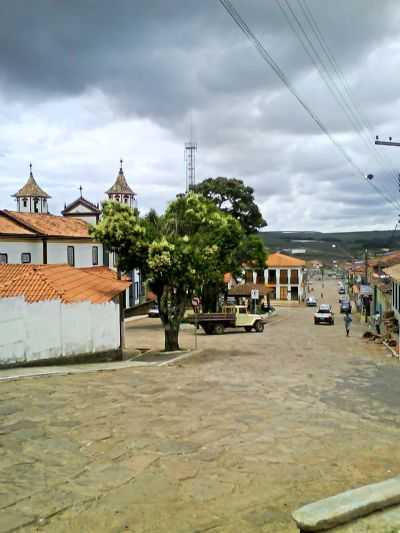 VISTA DA PRAA DO DIVINO E AVEN. MAGALHAES PINTO DATAS, POR ROZIMAR - DATAS - MG