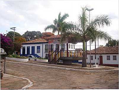 CORETO DA PRAA DO DIVINO, POR UREA MARIA  - DATAS - MG