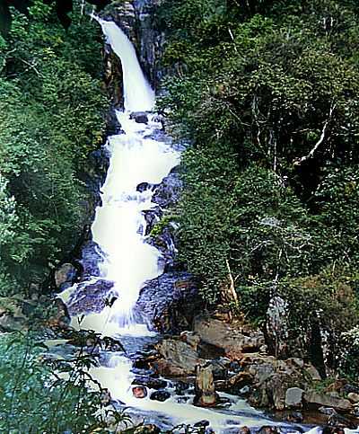 CACHOEIRA ITAJYB FOTO
POR TARCISIO ALMEIDA - DELFIM MOREIRA - MG