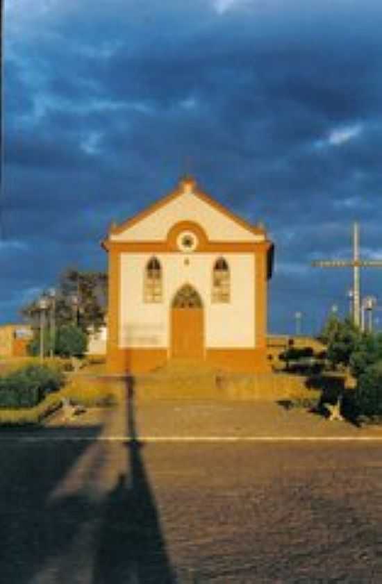 IGREJA DO ROSRIO-FOTOEZEQUIAS FERREIRA CO[PANORAMIO] - DESTERRO DE ENTRE RIOS - MG