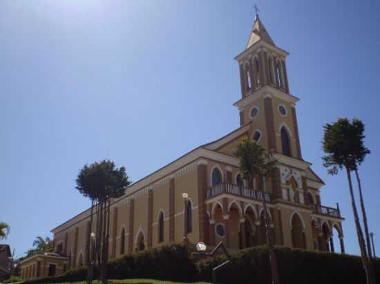 IGREJA MATRIZ, POR RODRIGO ANTUNES - DESTERRO DO MELO - MG