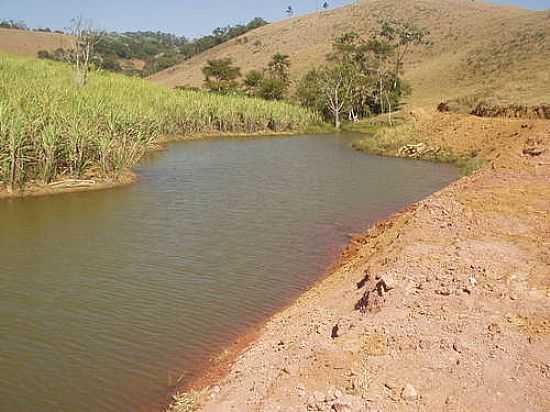 FAZENDA CAJANGA-FOTO:ANTONIODACOSTALIMA [PANORAMIO] - DESTERRO DO MELO - MG