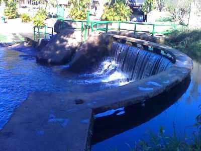 BARRAGEM, POR FLVIA - DESTERRO DO MELO - MG