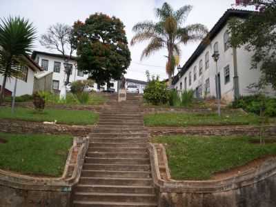 ESCADARIA, POR ADRIANA COUTO - DIAMANTINA - MG