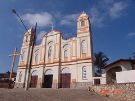 IGREJA MATRIZ DE SO DOMINGOS-FOTO:GERALDO SALOMO[PANORAMIO] - DIOGO DE VASCONCELOS - MG