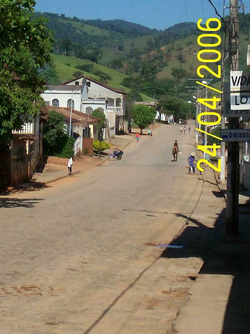 DIONSIO-MG-ENTRADA DA CIDADE-FOTO:JHONNY KEYLLER - DIONSIO - MG