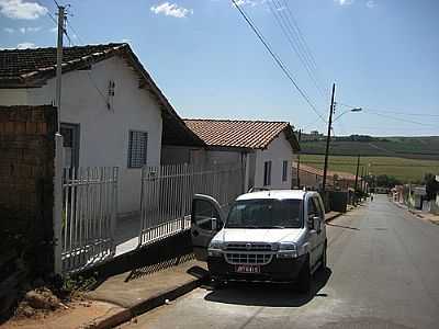 RUA DA CIDADE-FOTO:NENO463  - DIVINO ESPIRITO SANTO - MG