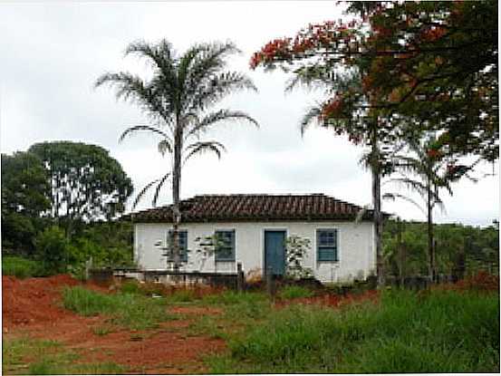 CASA REA RURAL-FOTO:ALTEMIRO OLINTO CRIS - DIVINO ESPIRITO SANTO - MG