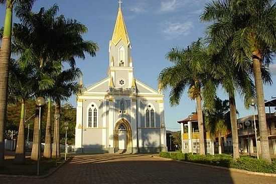 IGREJA MATRIZ DE DIVINOLNDIA DE MINAS-FOTO:RENAN SILVA 100% CA - DIVINOLNDIA DE MINAS - MG