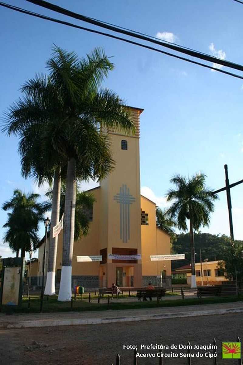 IGREJA MATRIZ DE SO DOMINGOS - DOM JOAQUIM - MG