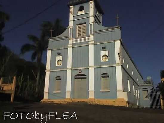 IGREJA EM DOM LARA-FOTO:MOHAMMAD ALBERTHالله  - DOM LARA - MG