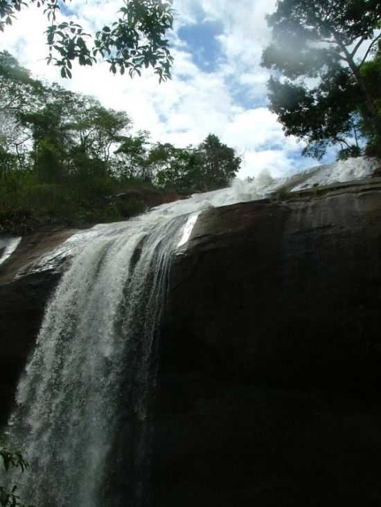 CACHOEIRA DO SERENO, POR TRAVOLTA - DORES DE GUANHES - MG