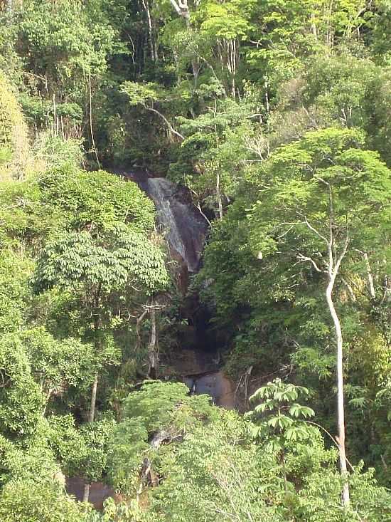 DORES DE GUANHES-MG-CACHOEIRA DA SERRA-FOTO:RENAN RAMOS  - DORES DE GUANHES - MG