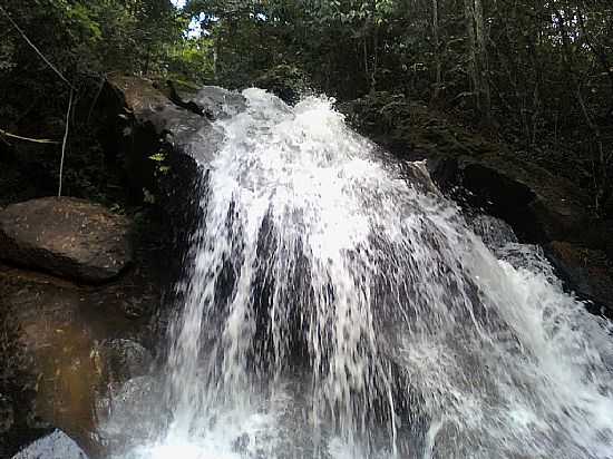 DORES DE GUANHES-MG-CACHOEIRA DO CRREGO MANDIOCA-FOTO:JULIEDERSON JACKSON - DORES DE GUANHES - MG