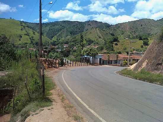 DORES DE GUANHES-MG-RODOVIA MG-232-FOTO:JULIEDERSON JACKSON - DORES DE GUANHES - MG