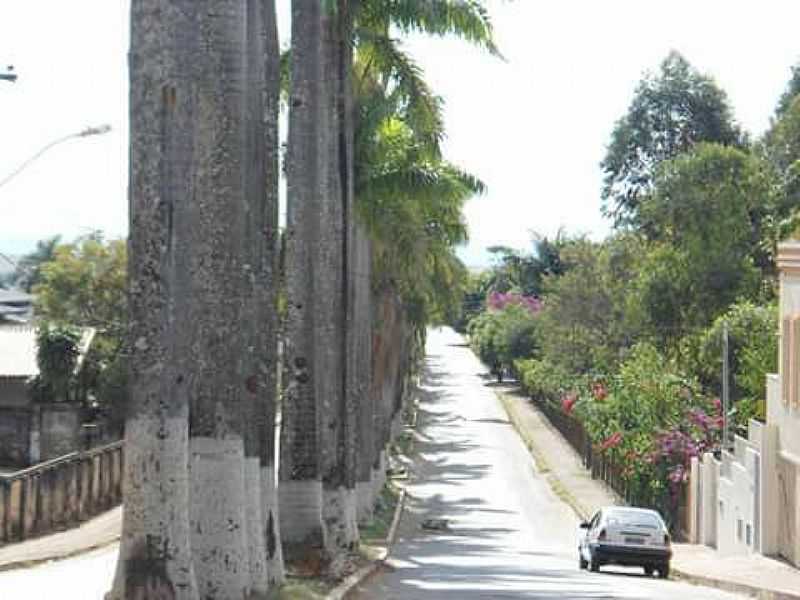 AVENIDA DA SAUDADE - CENTRO
FOTO: DIMAS SOUSA - DORES DO INDAI - MG